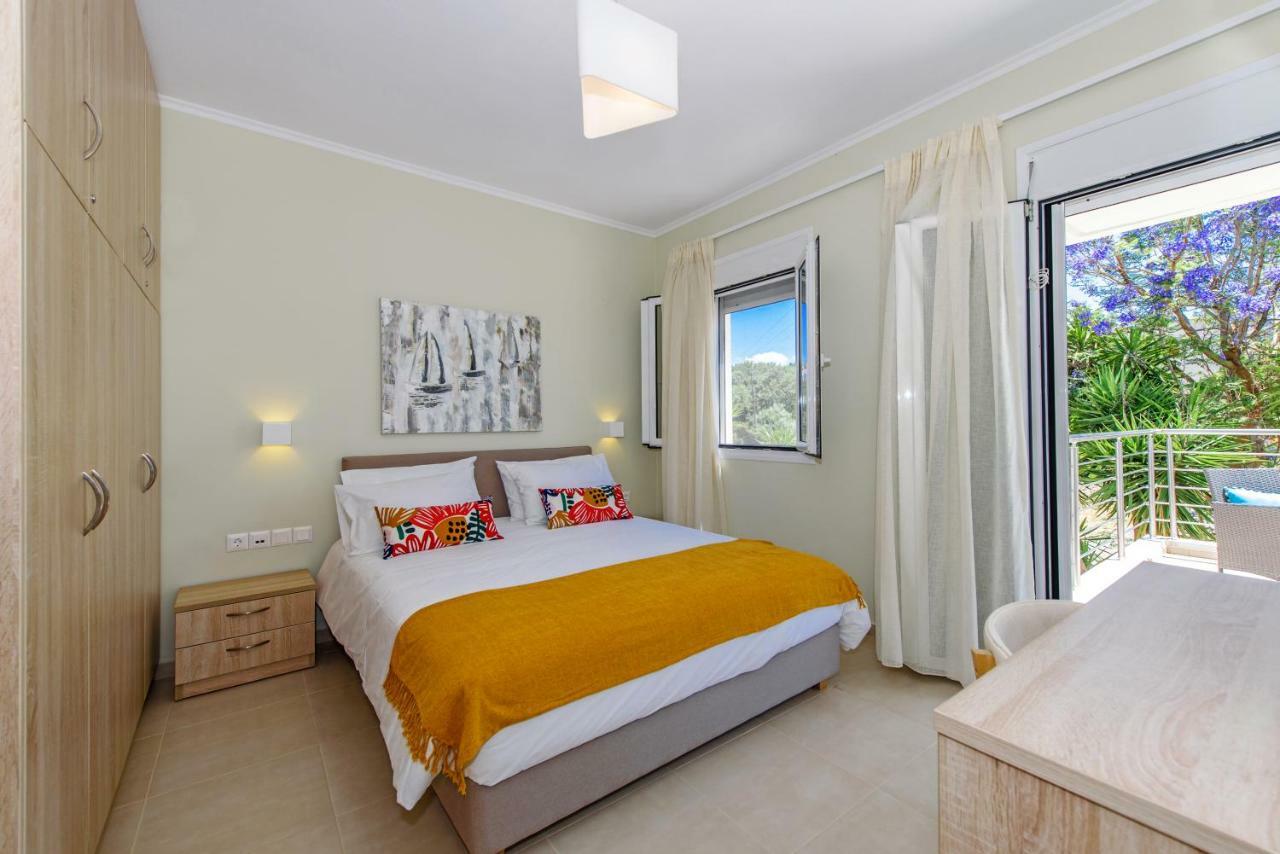 Villa Ellie - Heated Pool, Playground, Garden & Bbq! Βεδέροι Εξωτερικό φωτογραφία